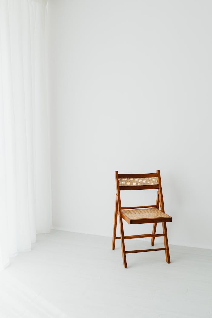 Top Filipino Executive Presence Speaker in the Philippines Lloyd Luna Folding Chair Archetype
